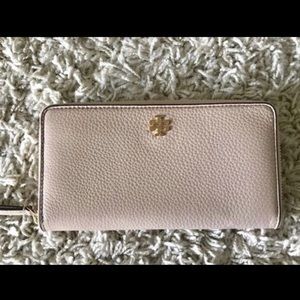 BRAND NEW Tory Burch wallet